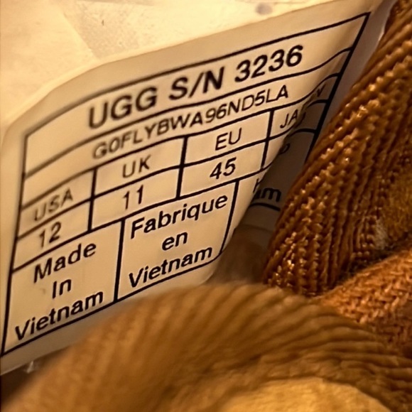 Men’s UGG® Style 3236 Neumel Uggs Lace Up Moccasin Boots - Picture 8 of 9